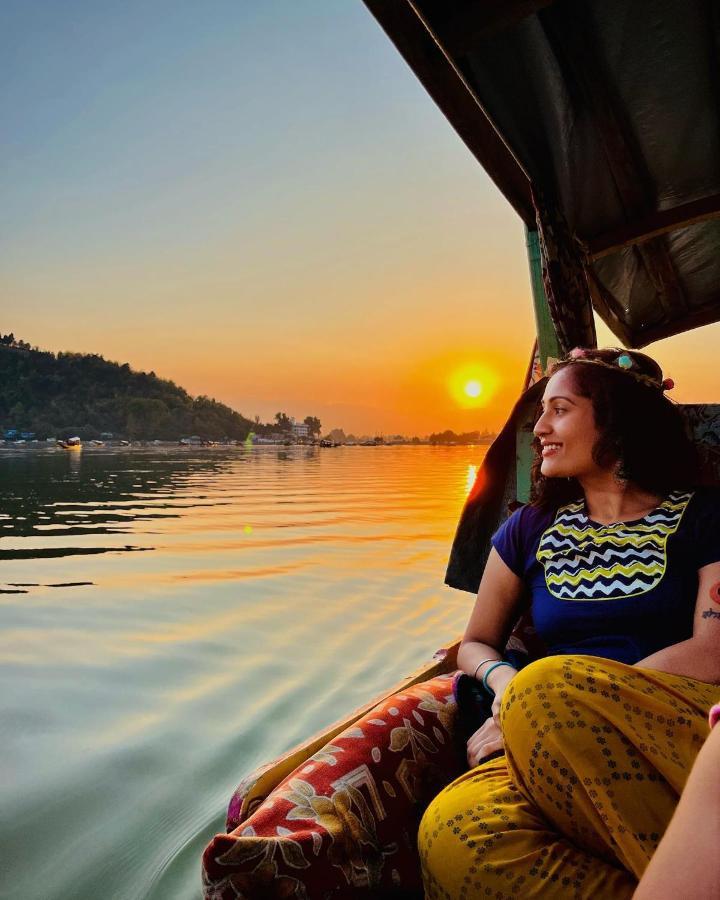 Lala Rukh Group Of Houseboats Hotel Srinagar  Ngoại thất bức ảnh