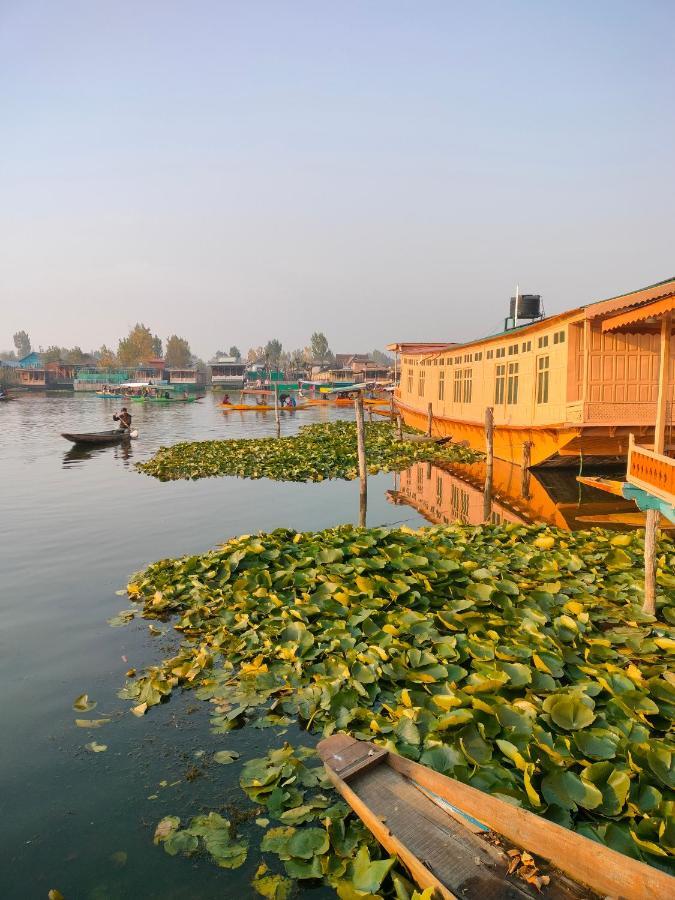 Lala Rukh Group Of Houseboats Hotel Srinagar  Ngoại thất bức ảnh
