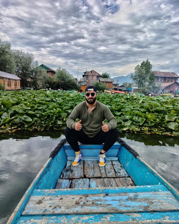 Lala Rukh Group Of Houseboats Hotel Srinagar  Ngoại thất bức ảnh