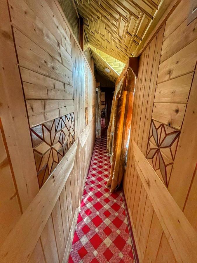 Lala Rukh Group Of Houseboats Hotel Srinagar  Ngoại thất bức ảnh