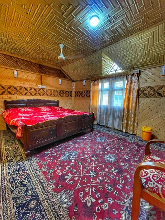 Lala Rukh Group Of Houseboats Hotel Srinagar  Ngoại thất bức ảnh