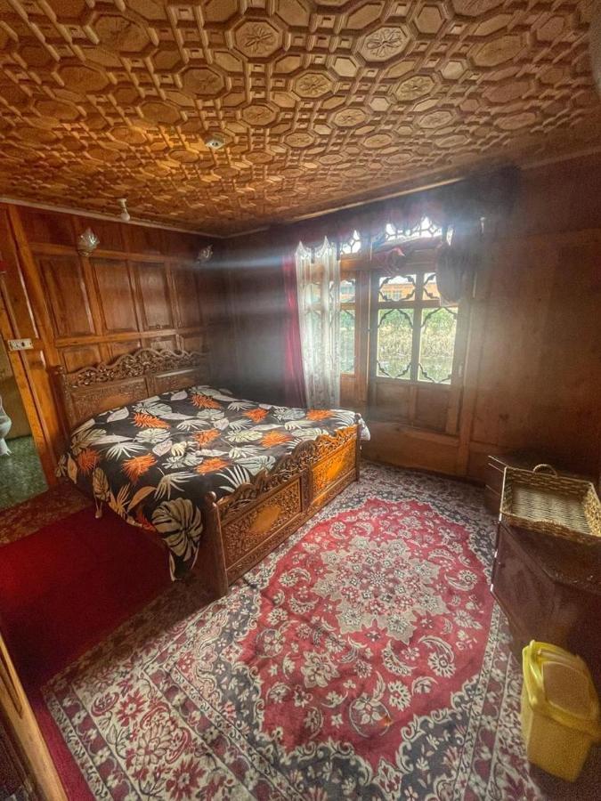 Lala Rukh Group Of Houseboats Hotel Srinagar  Ngoại thất bức ảnh