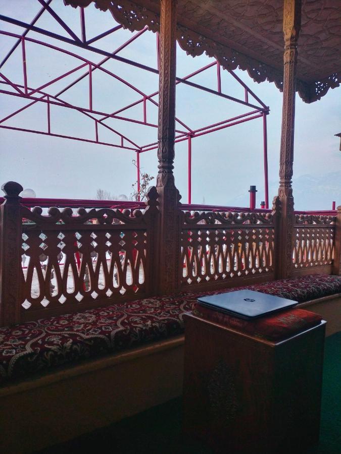 Lala Rukh Group Of Houseboats Hotel Srinagar  Ngoại thất bức ảnh
