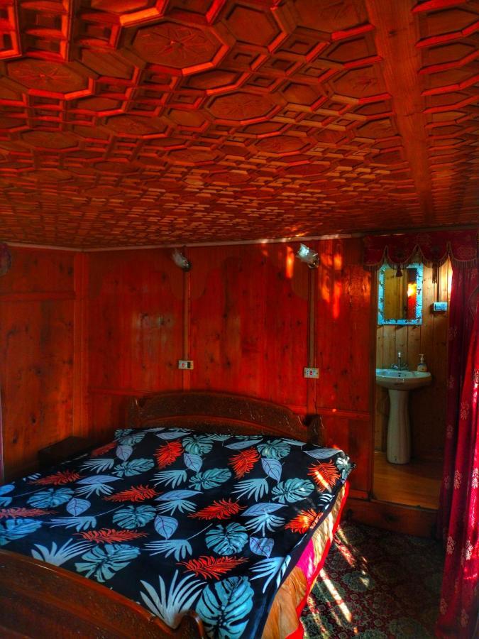 Lala Rukh Group Of Houseboats Hotel Srinagar  Ngoại thất bức ảnh