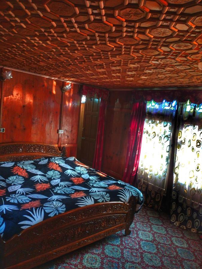 Lala Rukh Group Of Houseboats Hotel Srinagar  Ngoại thất bức ảnh